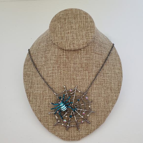 New Halloween Betsy Johnson Statement Necklace Spider and Web Silver Blue - Picture 2 of 12